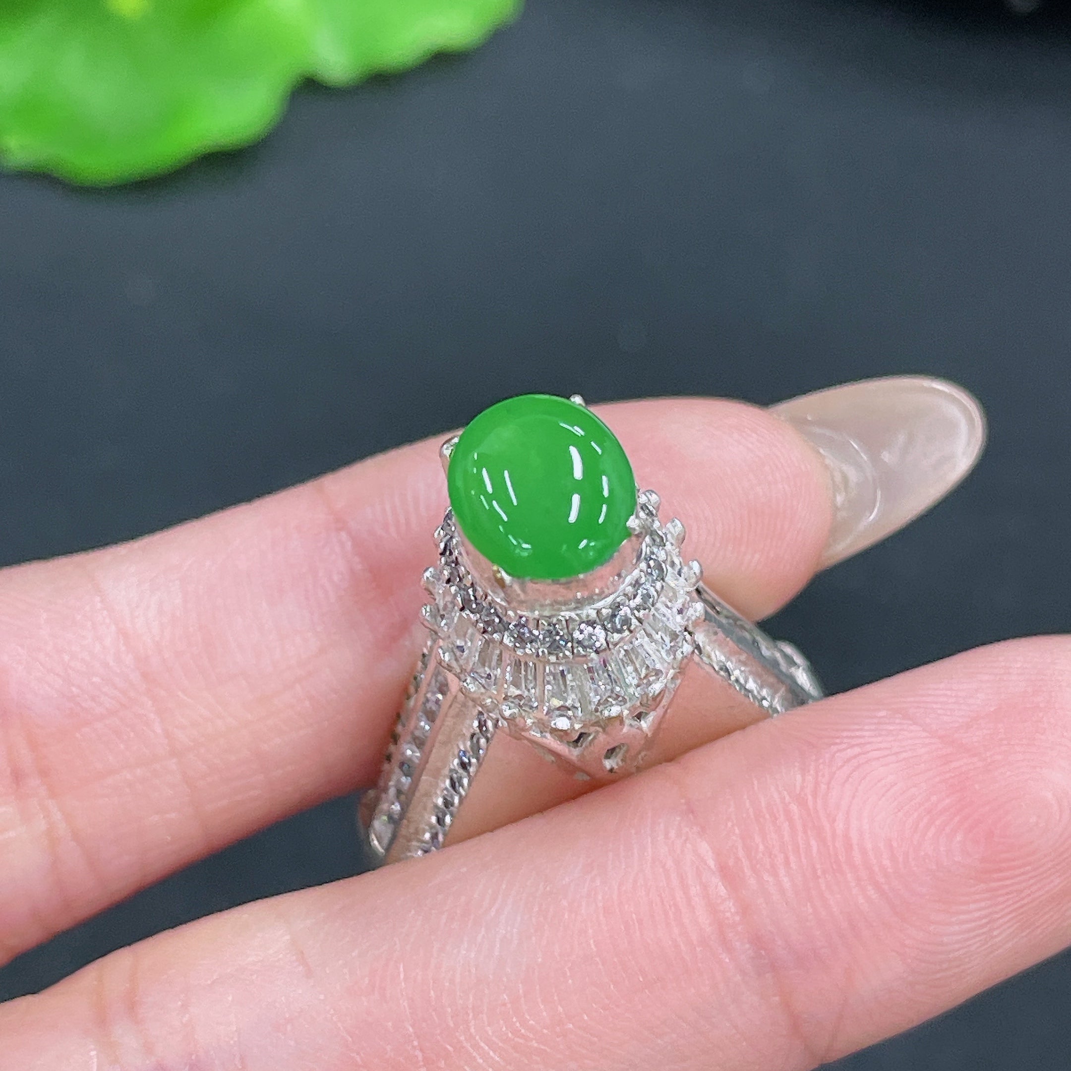 Jadeite cabochon Total weight about 18.3g (Not inlaid with gold)