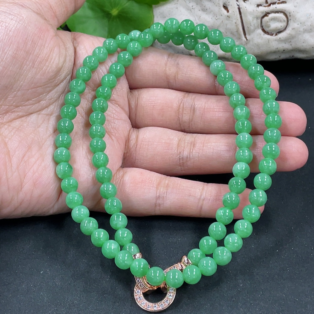 Jadeite Beaded Necklace Non-Gold