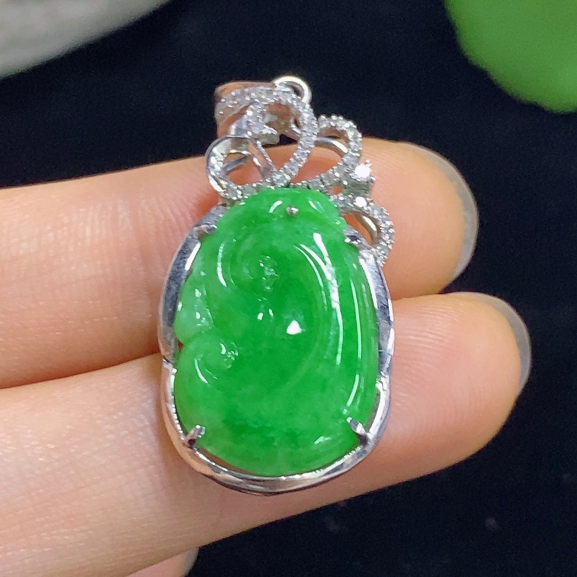 Jadeite Ruyi pendant with gold content and diamond accents, featuring intricate inlaid design, weighing approx. 3.75g, from HKHQ.