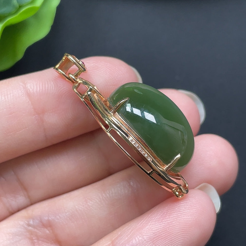 Hetian Jade inlaid cabochon pendant, 18K gold with diamond accents