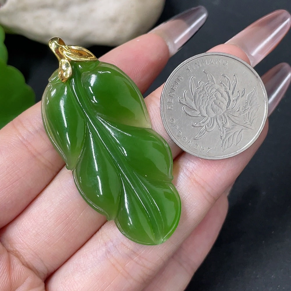 Hetian Jade Jasper Pendant Leaf 18k Gold Total Weight Approx. 8.7g