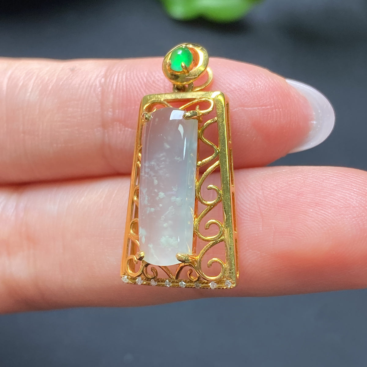 Jadeite inlaid pendant with diamond accents, 18k