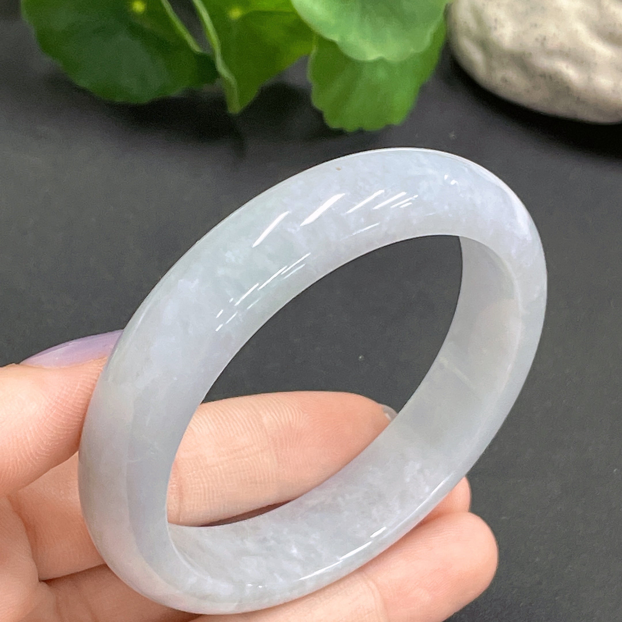 Jadeite Bangle Size 55.5mm Total Weight 56.320g