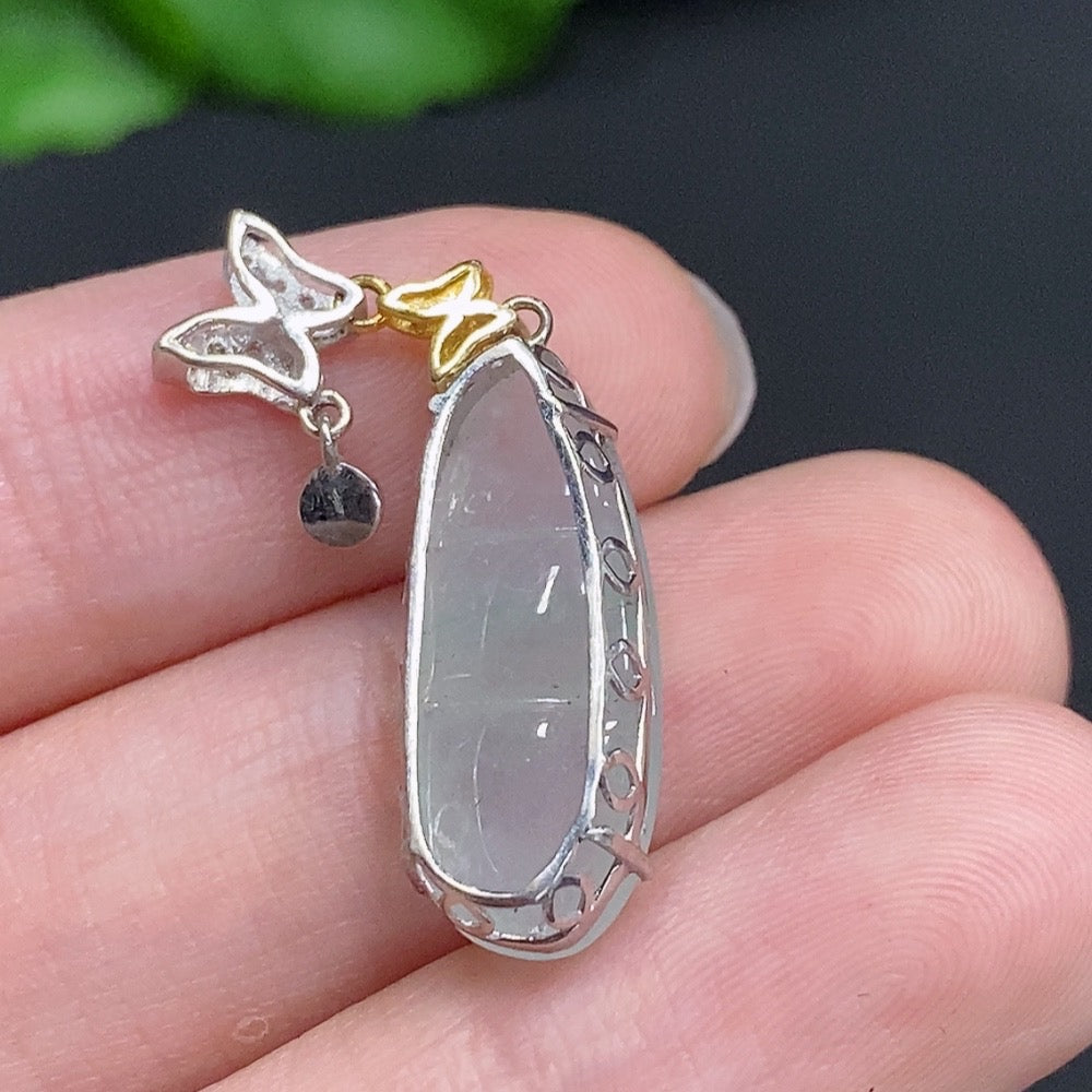 Jadeite Lucky Bean Pendant 18k Gold Total Weight Approx. 2.3g
