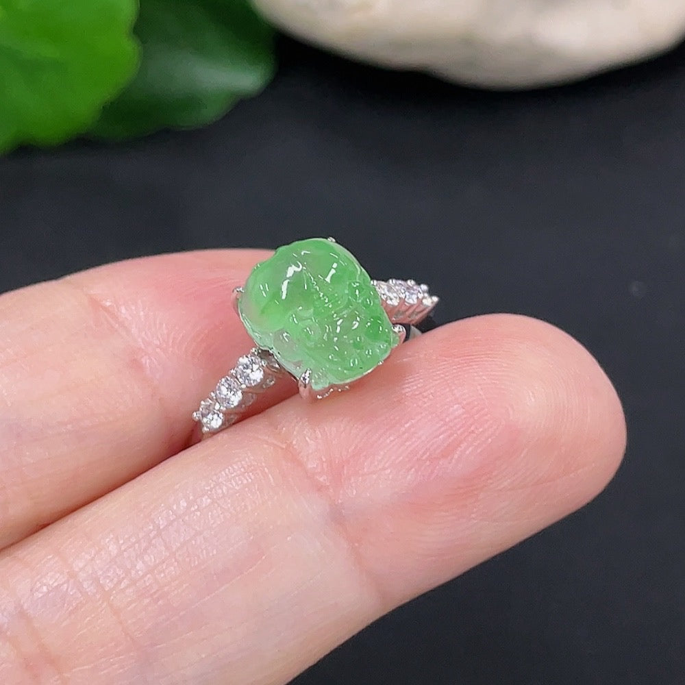 Jadeite inlaid ring size 14 18K gold total weight about 3g (with diamond)