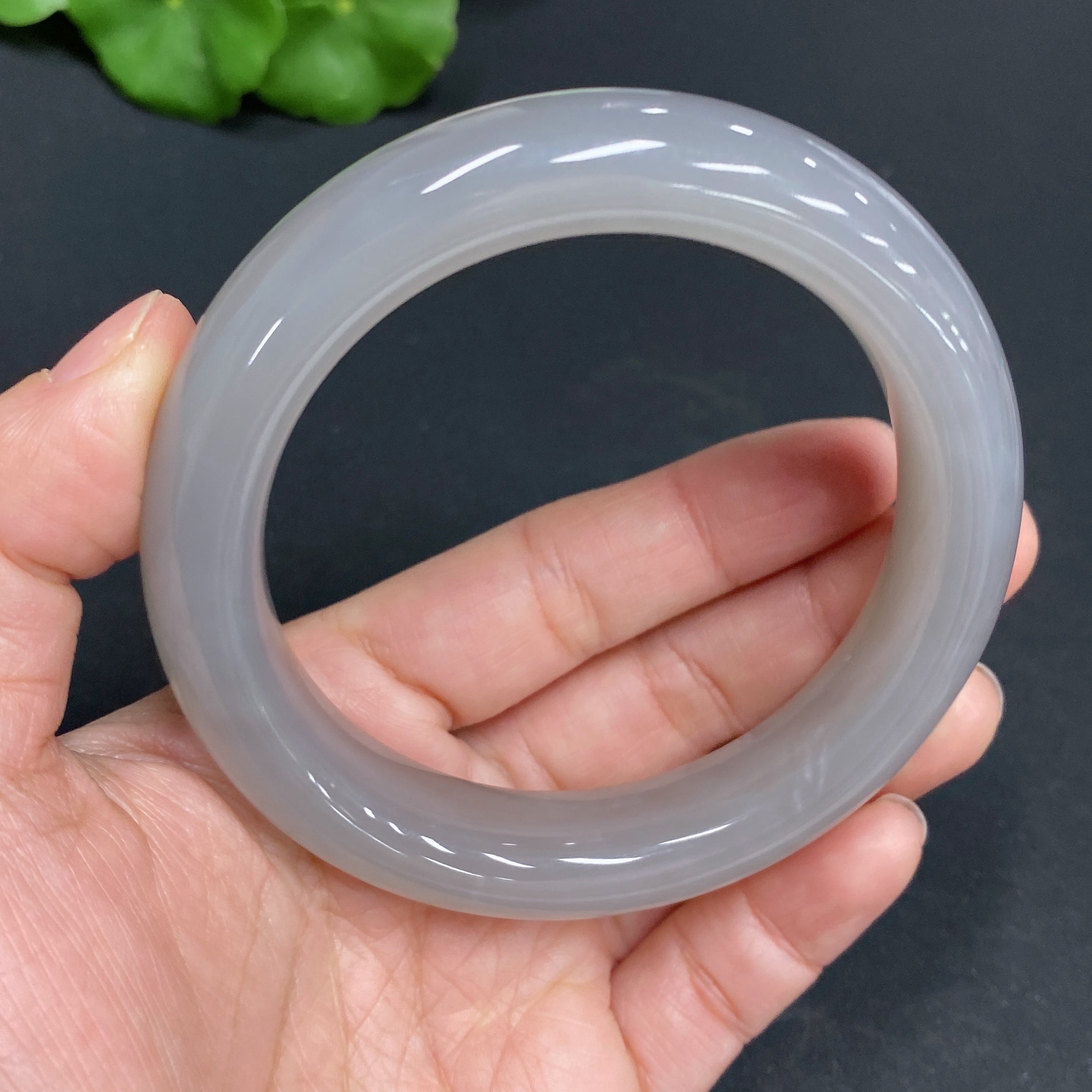 Hetian Jade Round Bracelet Size 58.7 Total Weight Approx. 77.7g