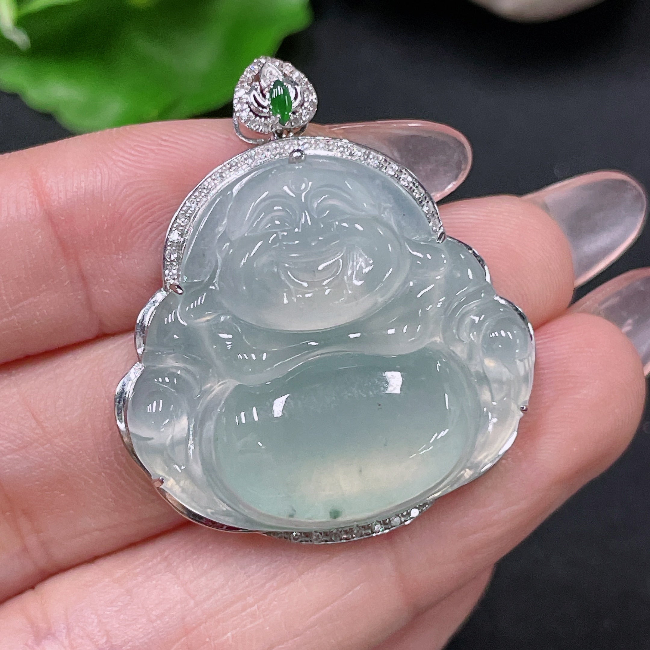 Jadeite Buddha Inlay Piece 18k Gold Inlaid with Diamonds Total Weight Approximately 8.48g