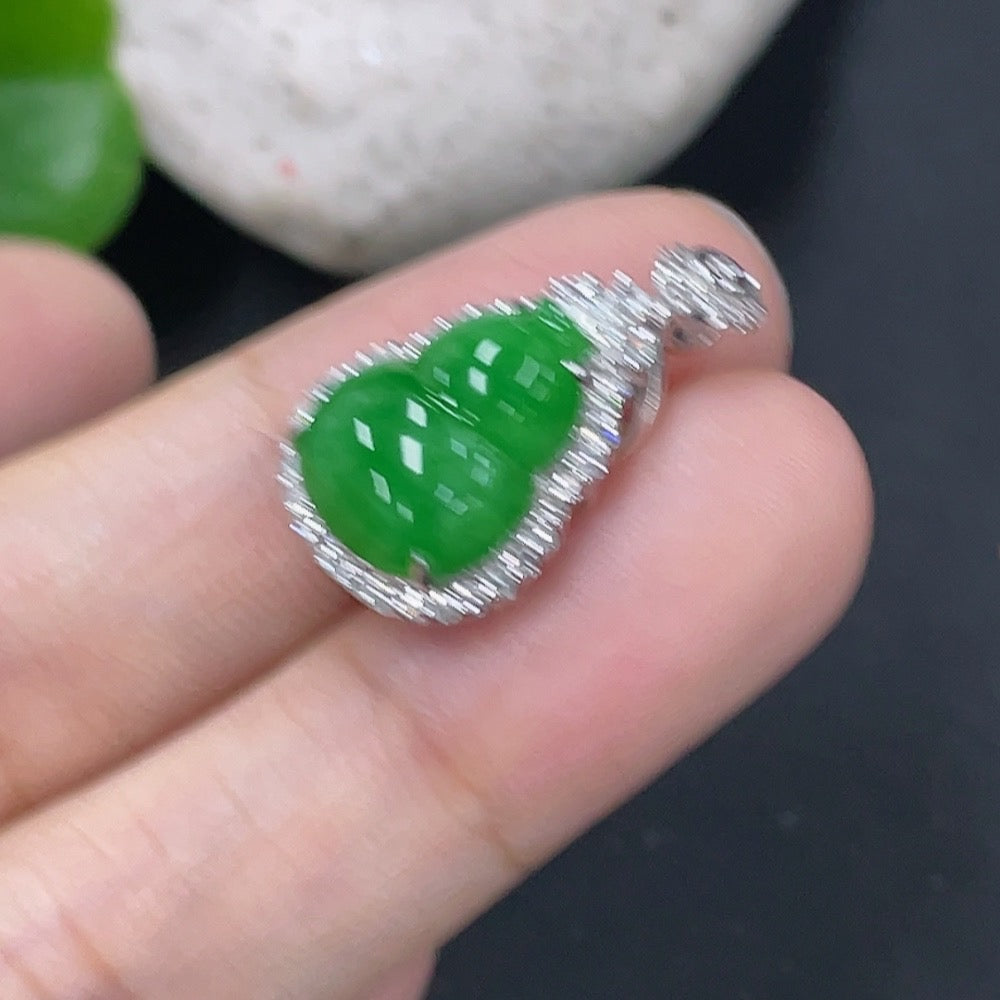 Jadeite Ring and Pendant Convertible Set with 18k Gold and Diamond Accents, Size 16, Total Weight Approximately 4.47g