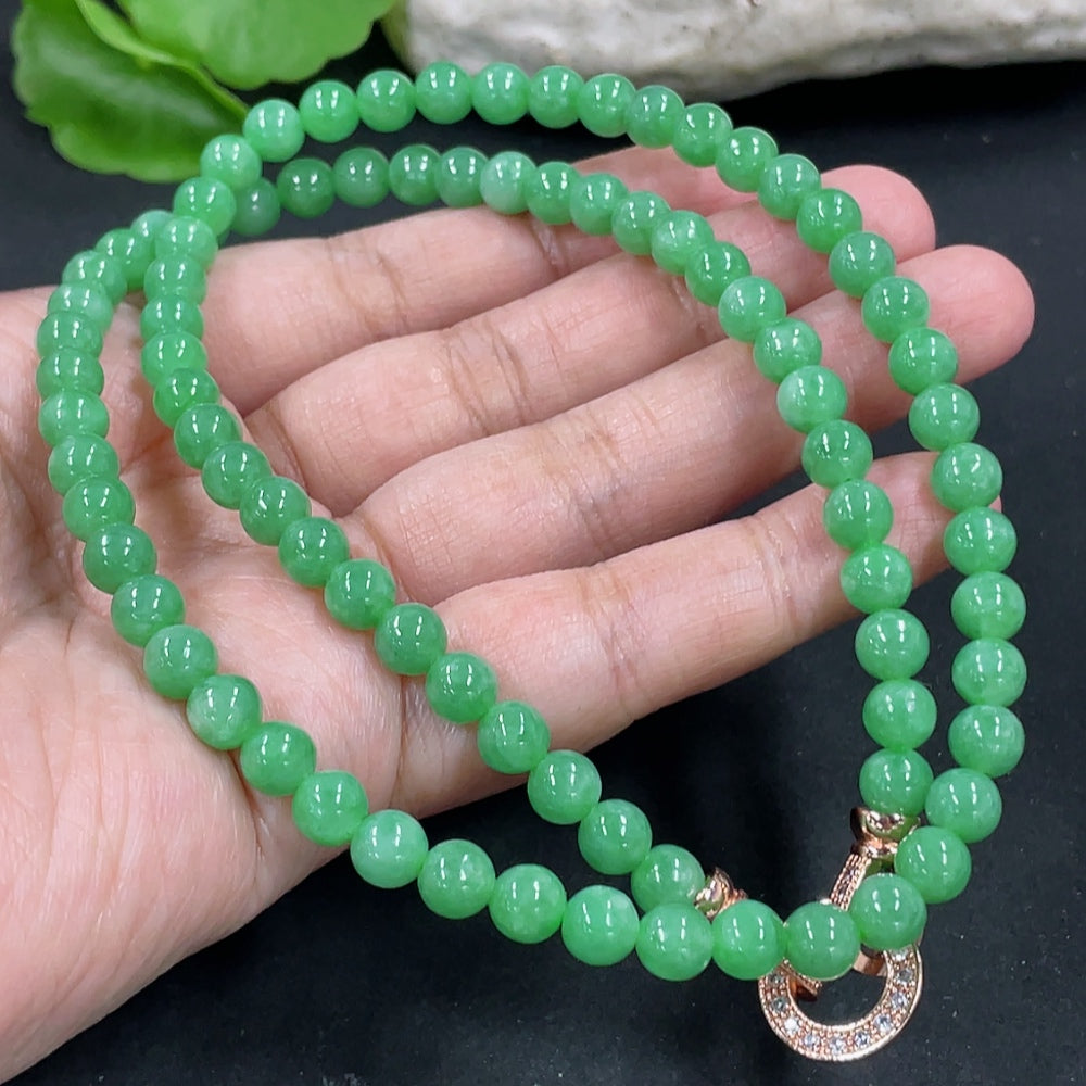 Jadeite Beaded Necklace Non-Gold