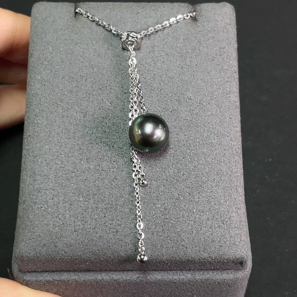 HKHQ seawater pearl necklace with 18k gold chain, featuring 9.9mm pearls and a total weight of 4.93g.