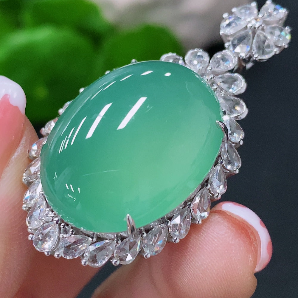 Jadeite Inlaid Cabochon Pendant 18k Total Weight Approx. 18.16g [Total Value: $13,563 USD]