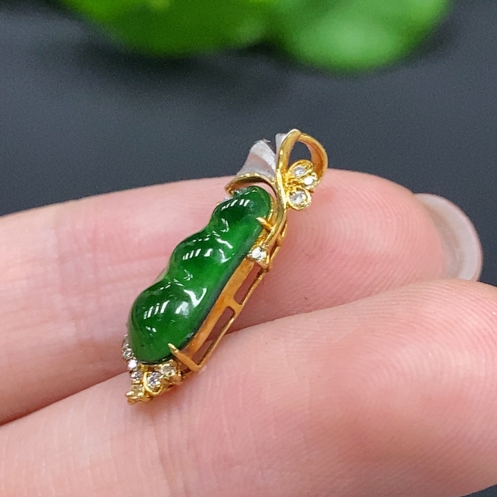 Jadeite Blessing Bean Pendant (35% Gold Content, Total Weight 1g)