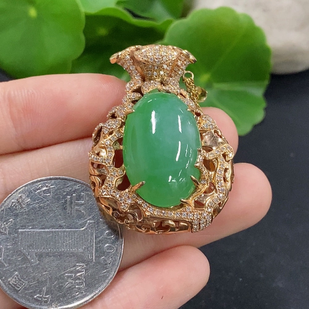 Jadeite pendant with 18K gold setting and diamond accents, elegant necklace design by HKHQ.