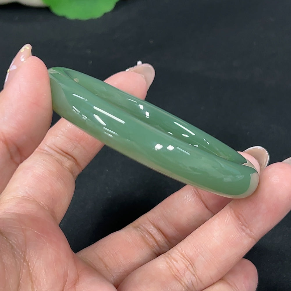 Hetian Jade Green Jade Round Bangle Size 53.7 Total Weight Approx. 44g