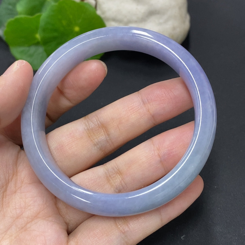 Jadeite Round Bangle
