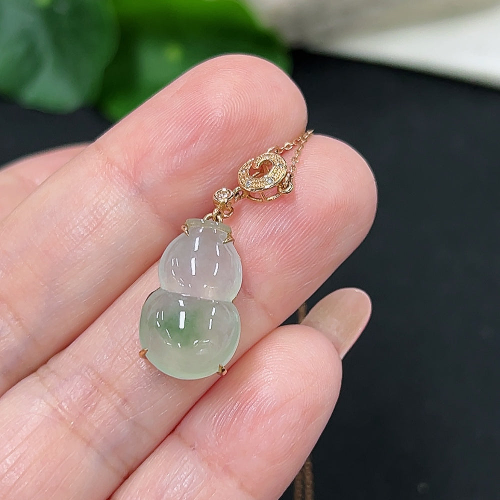 Jadeite Gourd Inlaid Pendant 18K Gold (With Diamond Accents)