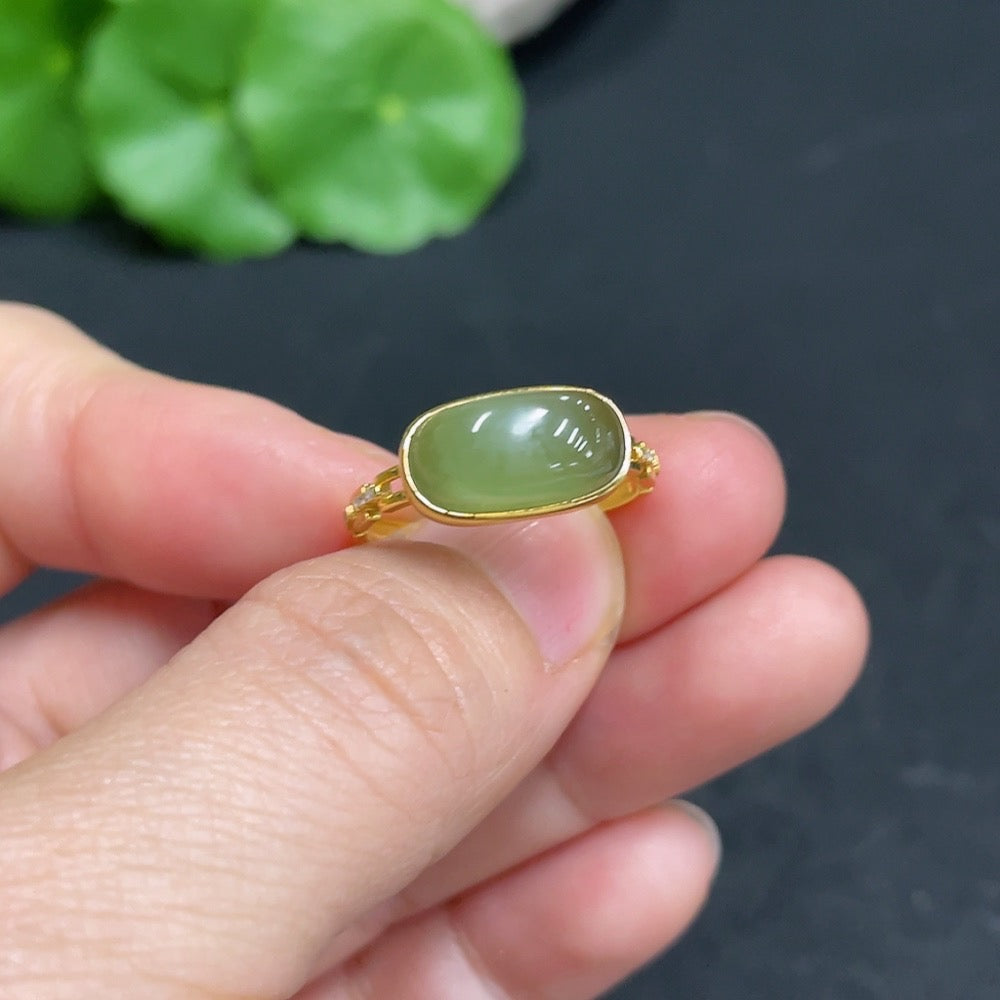 Hetian Jade Inlaid Ring with Diamond Accents, Size 14, 71% Gold Content, Total Weight Approx. 1.8g