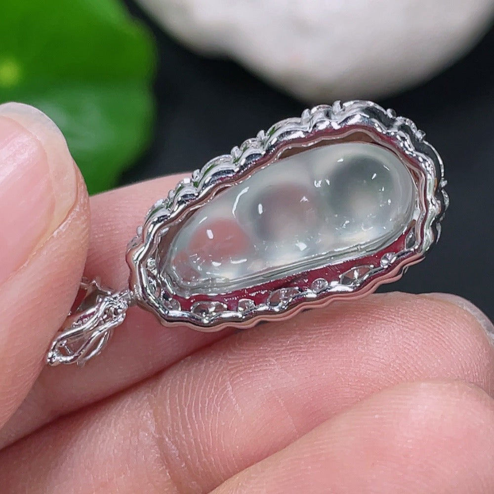 Jadeite Inlaid Lucky Bean Pendant 18k Non-Diamond Total Weight Approx. 3.87g