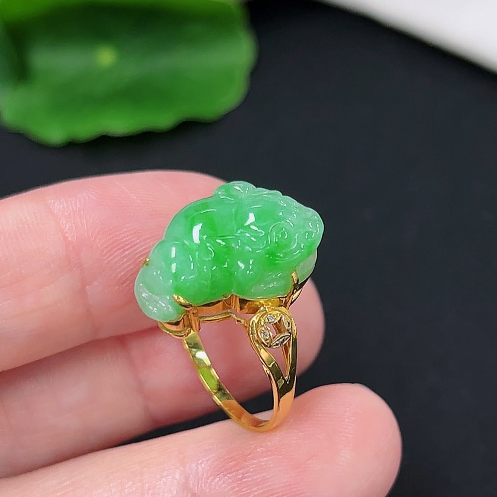 Jadeite Inlaid Ring 18k with Diamond Size 14 Total Weight Approx. 4.1g