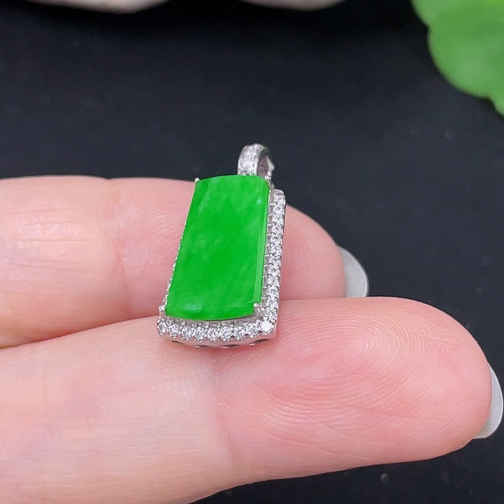 Jadeite Plain Pendant Mounting Pendant 18K Gold with Diamond Total Weight Approx. 2.15g