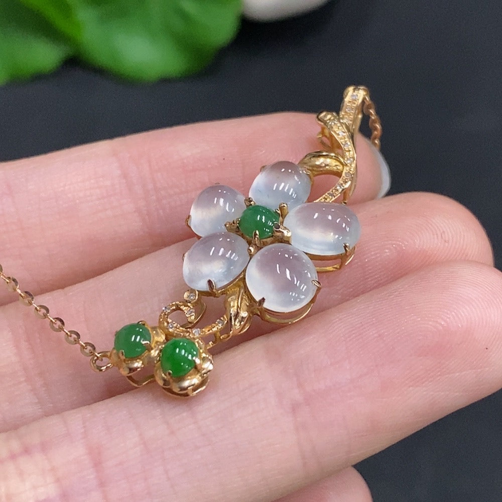 Jadeite Cabochon Pendant with 74% Gold Content, Total Weight Approx. 4g (Including Chain), Accented with Diamonds
