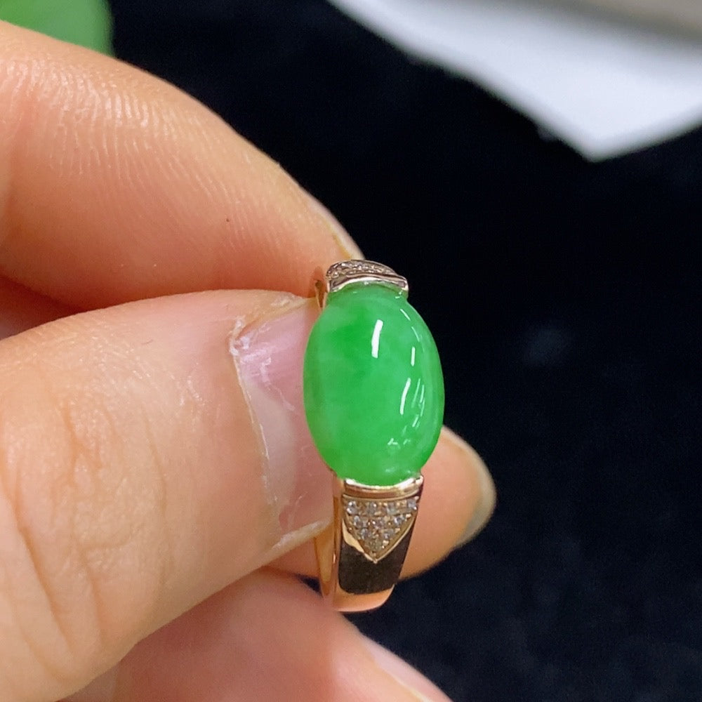 Jadeite inlaid ring 18k with diamond size 15 total weight about 2.95g