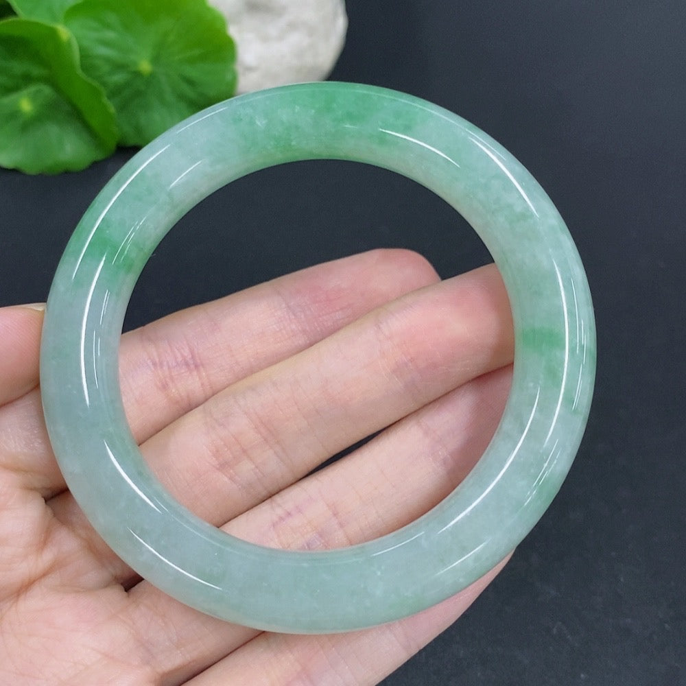 Jadeite Round Bangle