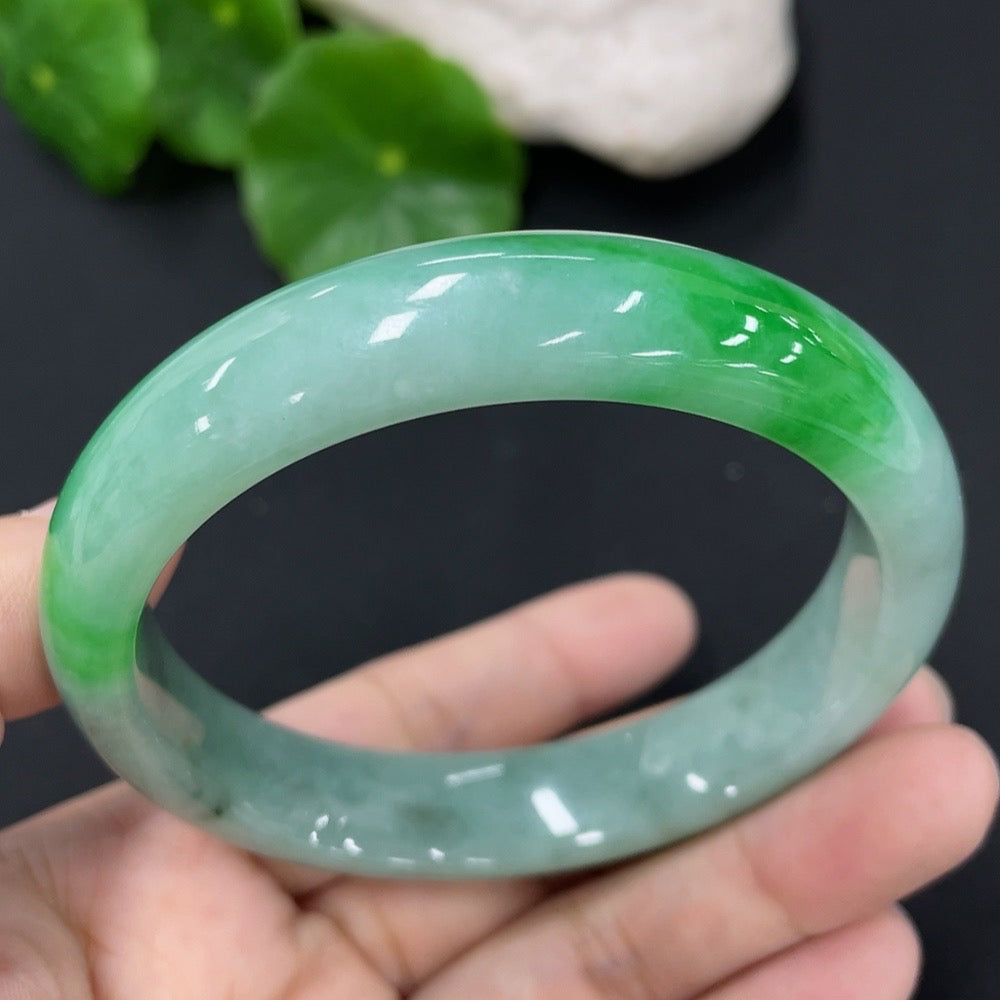 Jadeite Round Bangle Size 55mm Total Weight Approx. 49.92g