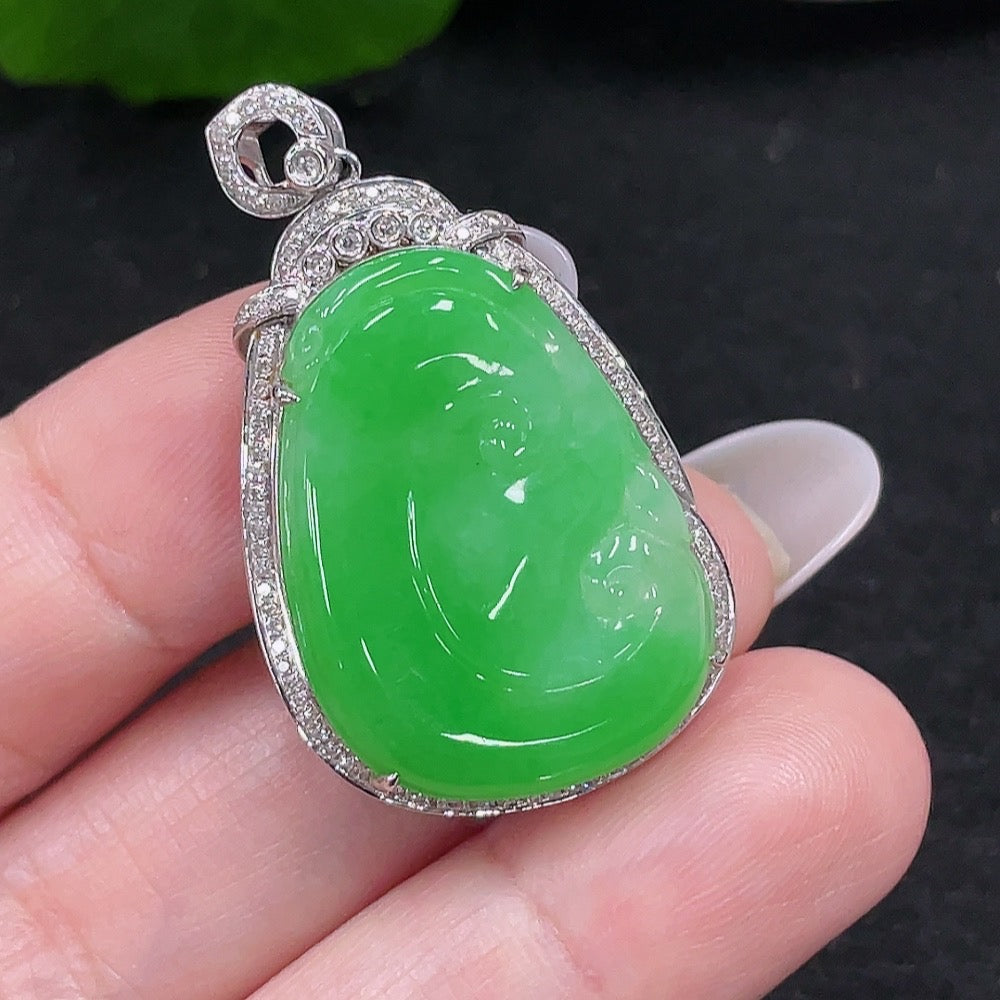 Jadeite Ruyi Pendant 18K Gold Total Weight Approx. 6.7g (With Diamond Accents)