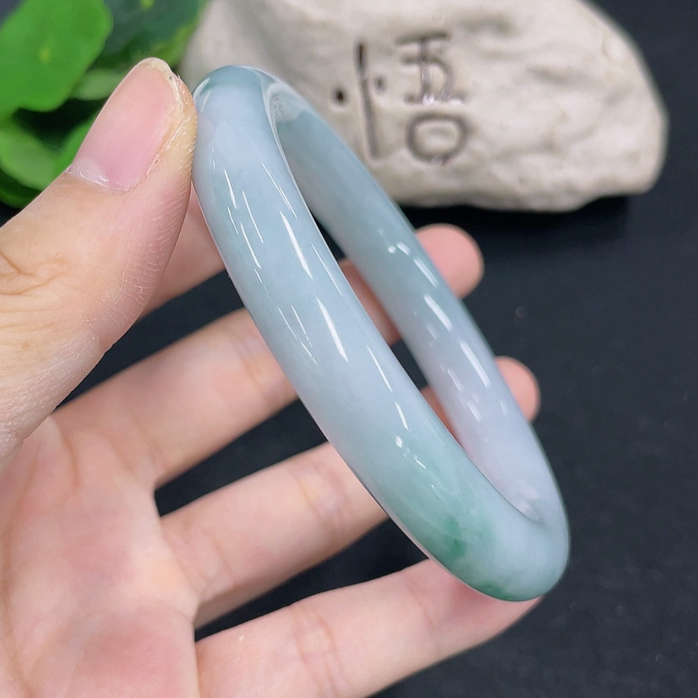 HKHQ jadeite round bangle, 65.9g, size 57.4, smooth green jade jewelry with polished finish