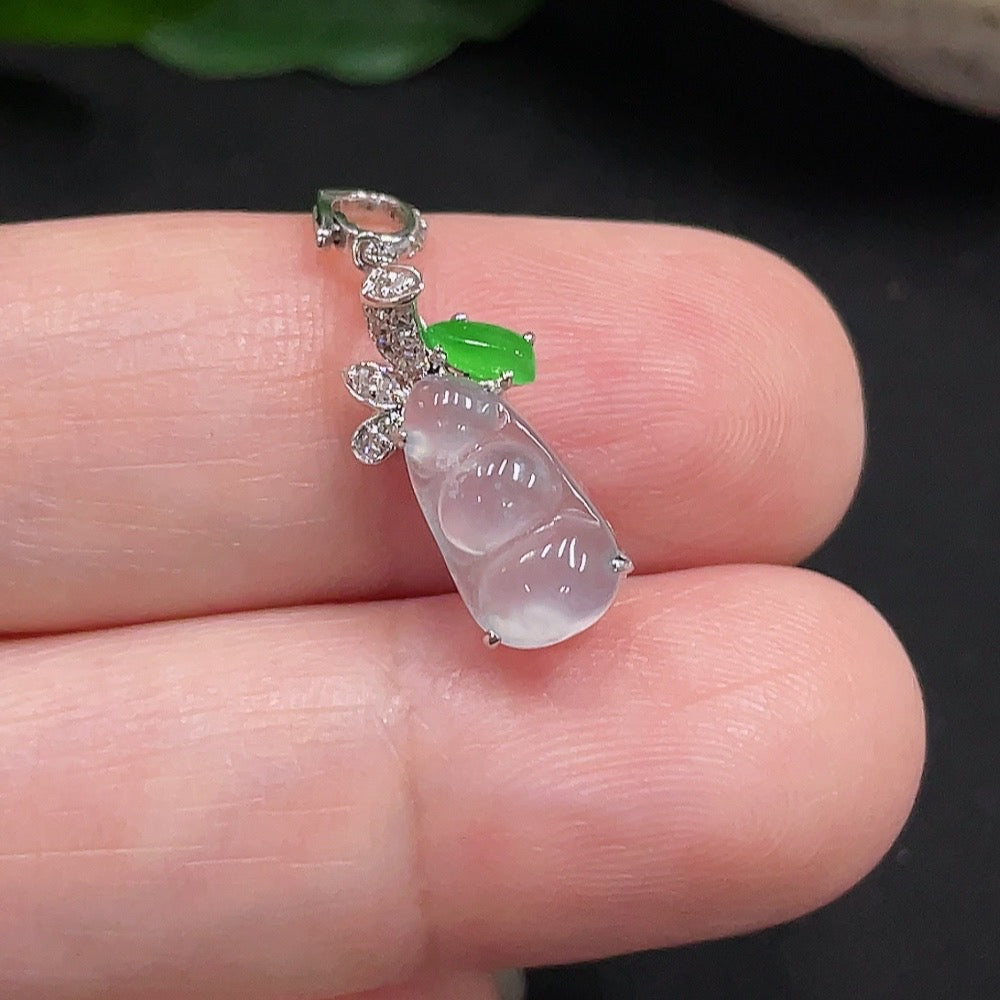 Jadeite Lucky Bean Pendant 18K Gold Total Weight Approx. 1g (with Diamond Accents)