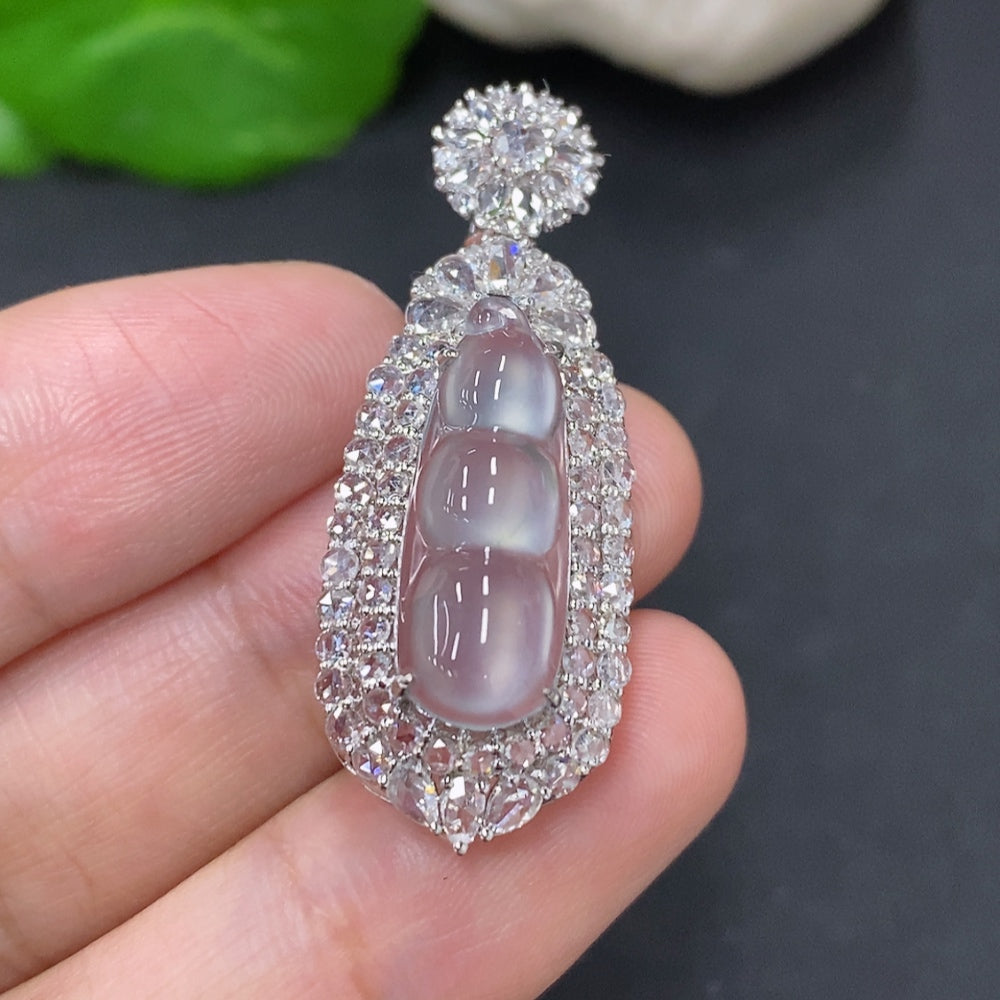 Jadeite Auspicious Bean Pendant in 18K Gold (Diamond Accented)