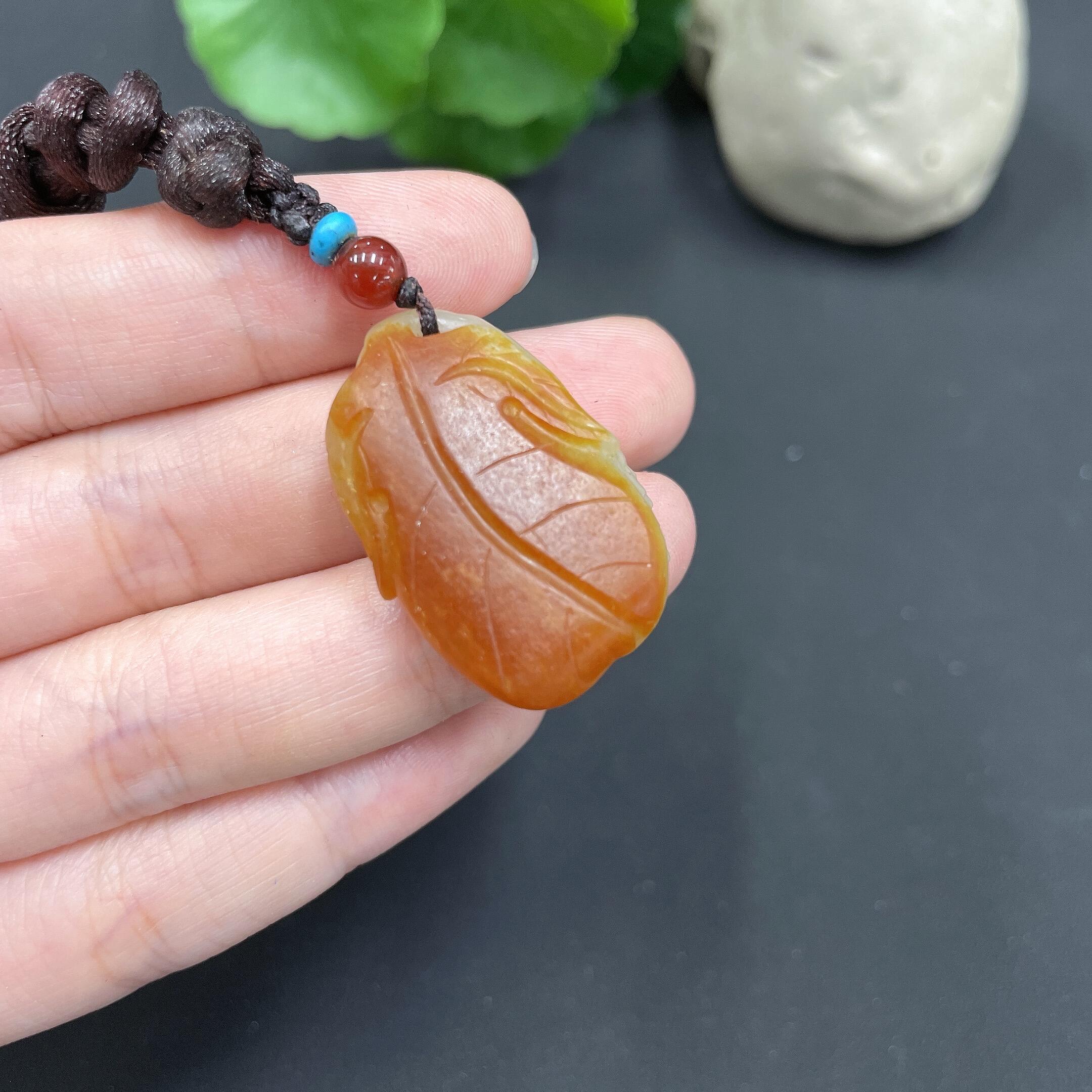 Hetian Jade Pendant Total Weight 12.44g (including rope)