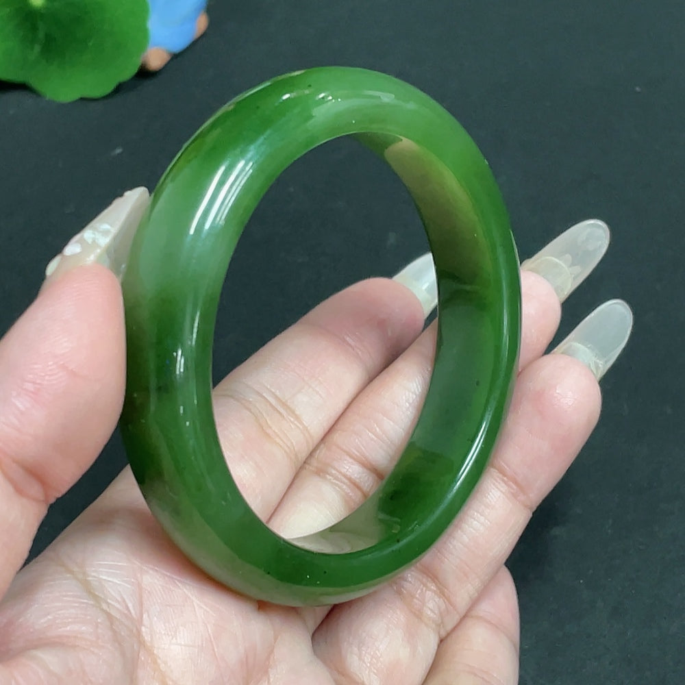 Hetian Jade Round Bracelet, 57.4 inner diameter, total weight approx. 60.7g