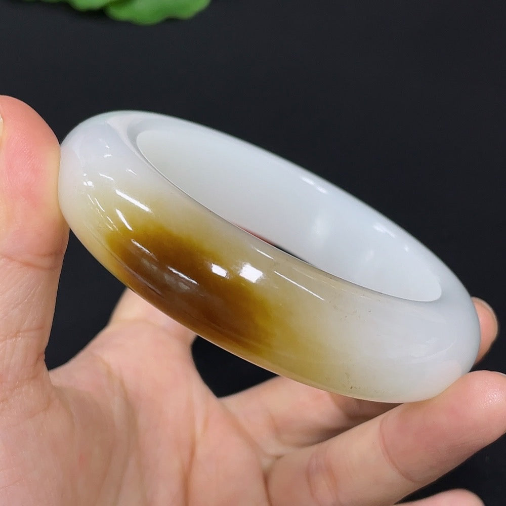 HKHQ Hetian Jade round bracelet, size 56.7 with approximately 91.5g weight, showcasing smooth, polished jade beads.