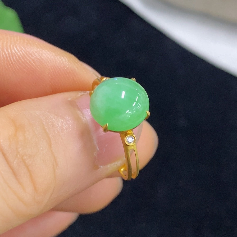 Jadeite Cabochon Ring in 18k Gold, Size 14, Total Weight Approx. 1.93g