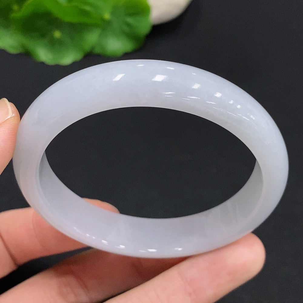 Jadeite Concubine Bracelet Total Weight Approx. 42.3g Size 55.5/50