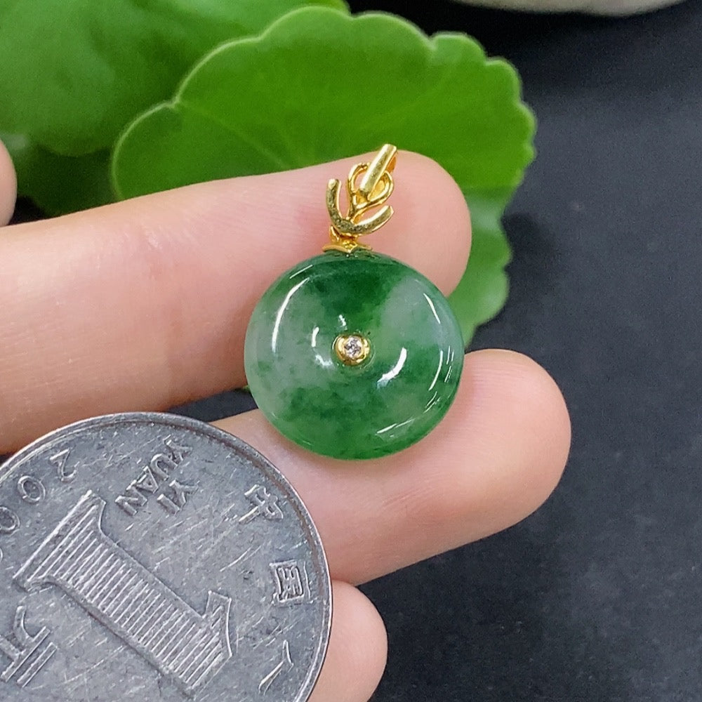 Jadeite Safety Buckle Pendant 18K Gold (Non-Diamond)
