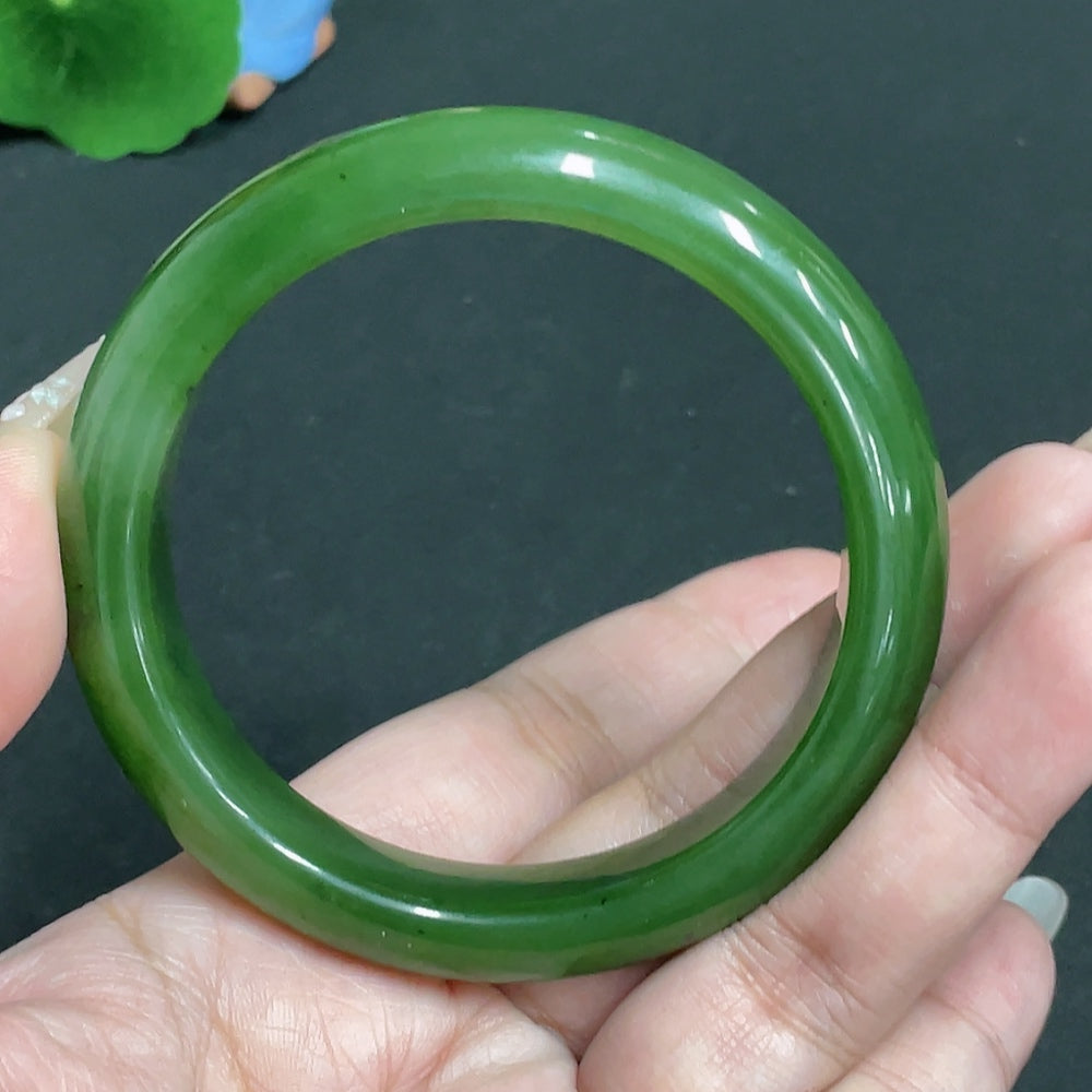 Hetian Jade Round Bracelet, 57.4 inner diameter, total weight approx. 60.7g