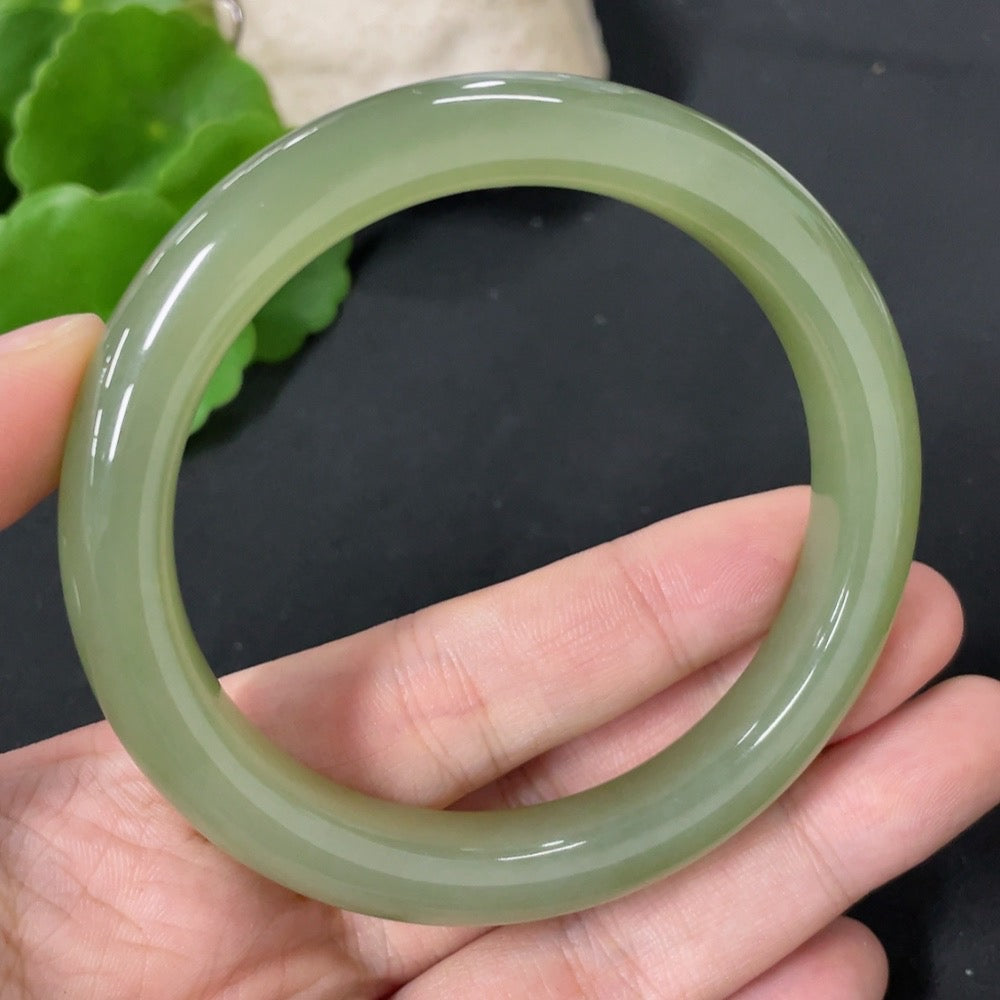 Hetian Jade Round Bracelet Size 57.8 Total Weight Approx. 50.5g