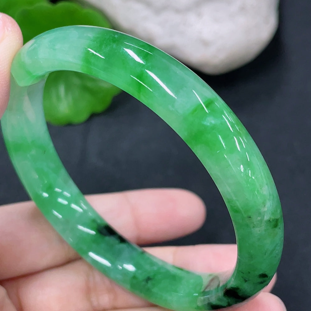Jadeite Round Bangle Contains Other Mineral Components Repaired