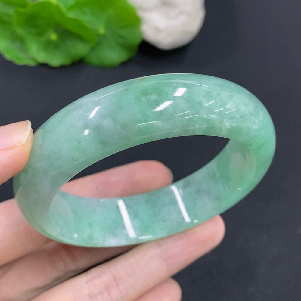 Jadeite Round Bangle