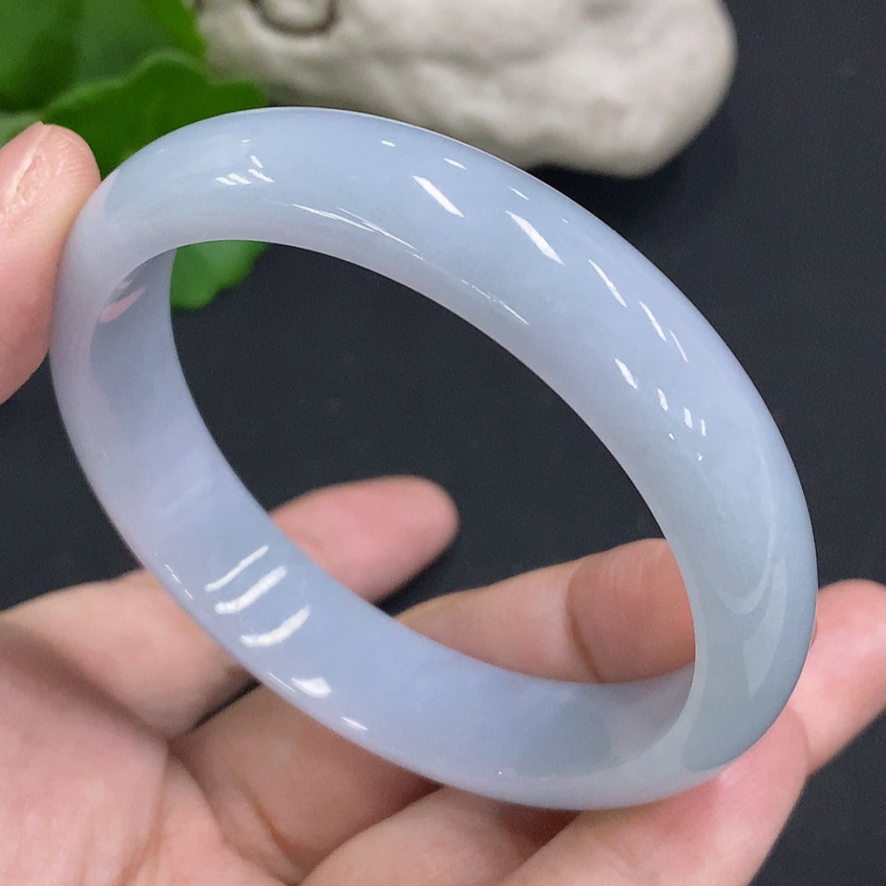 Jadeite round bracelet size 53.8 total weight approx. 40.9g