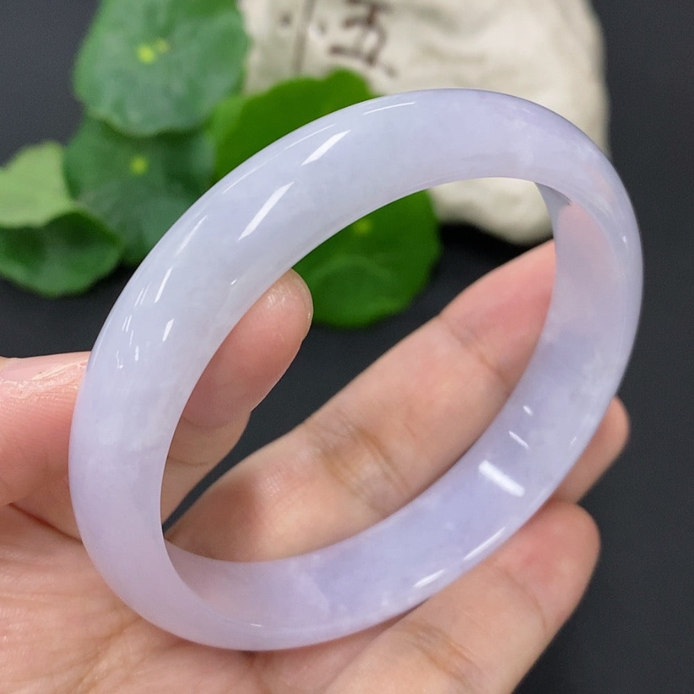 Jadeite Round Bangle