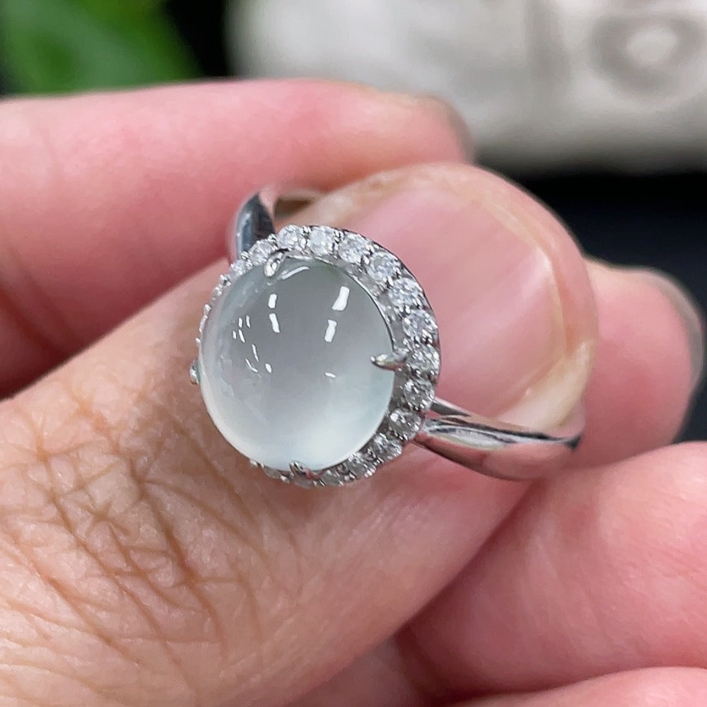 Jadeite Cabochon Inlaid Ring 18k Gold Setting Size 14.5 Total Weight Approx. 3.05g with Diamond Accents