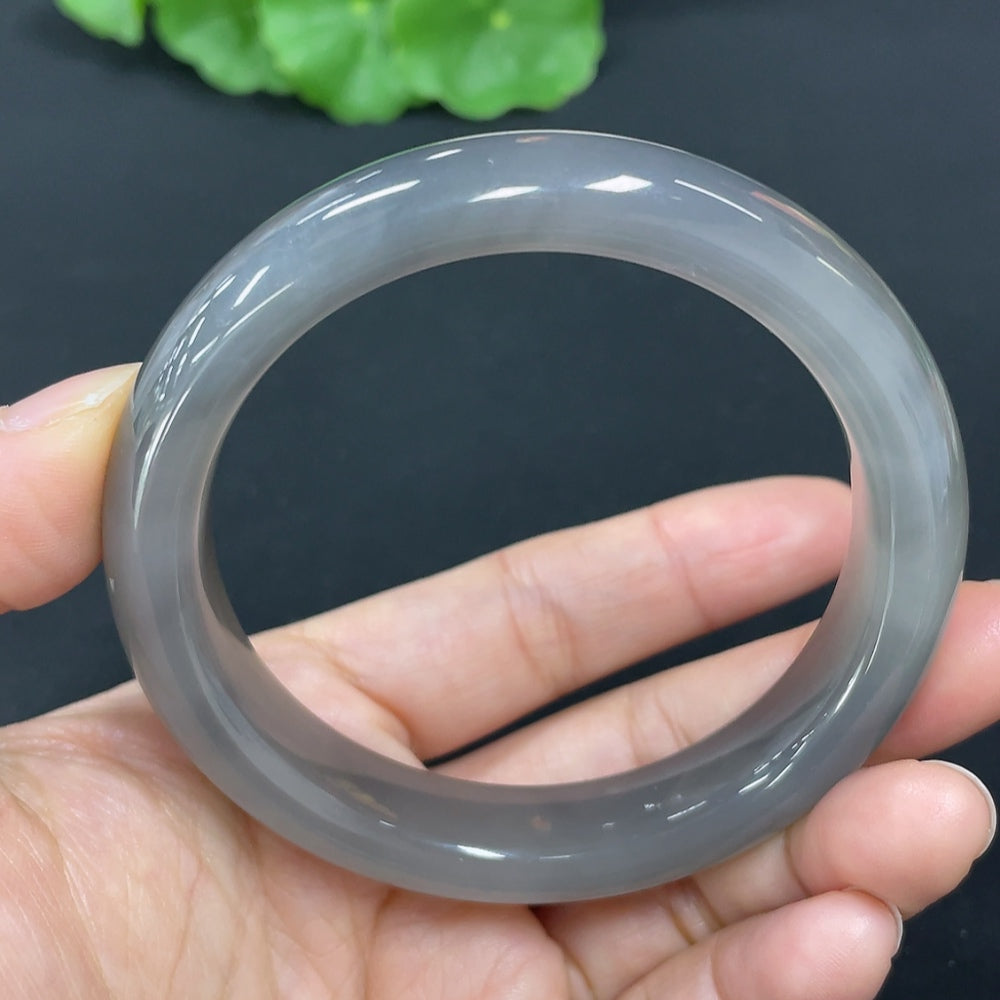 Hetian Jade Round Bracelet Size 56.3 Total Weight Approx. 51.5g