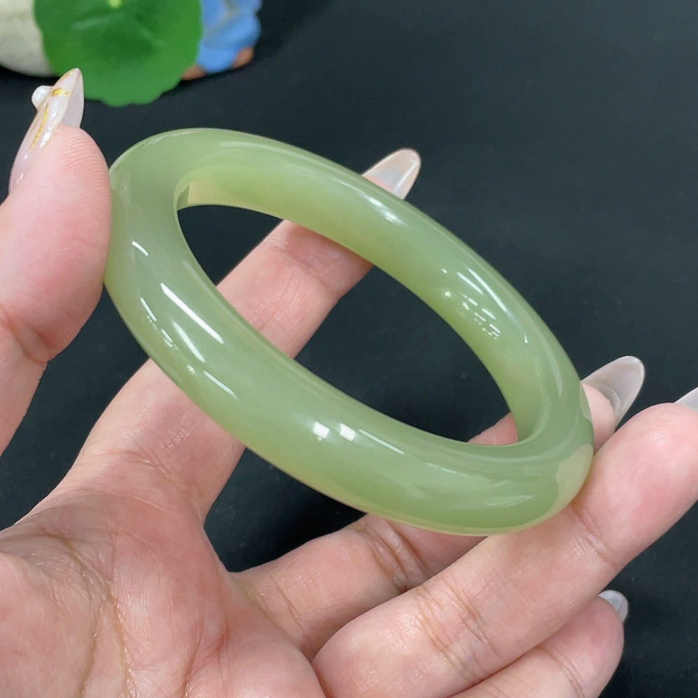 Hetian Jade Round Bracelet Size 59.9 Total Weight Approx. 62.8g
