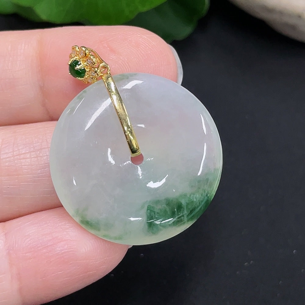 Jadeite safety buckle pendant 18K gold total weight about 8.3g (with diamond accents)
