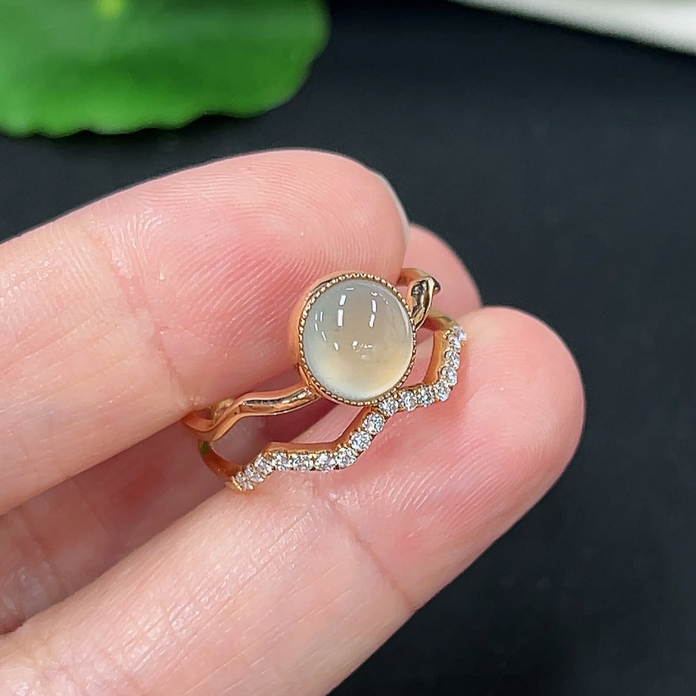 Jadeite Cabochon Ring, 18k Gold Setting, Non-Diamond, Size 16, Total Weight Approx. 3.86g