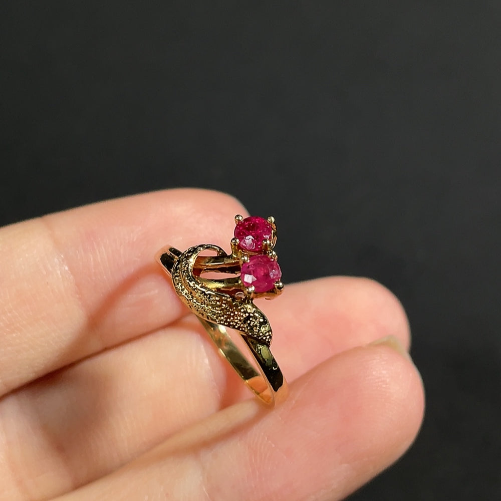 HKHQ 18k gold ruby ring with 1.9g weight, size 12.5, featuring a 2.8mm ruby gemstone in a gemstone jewelry setting